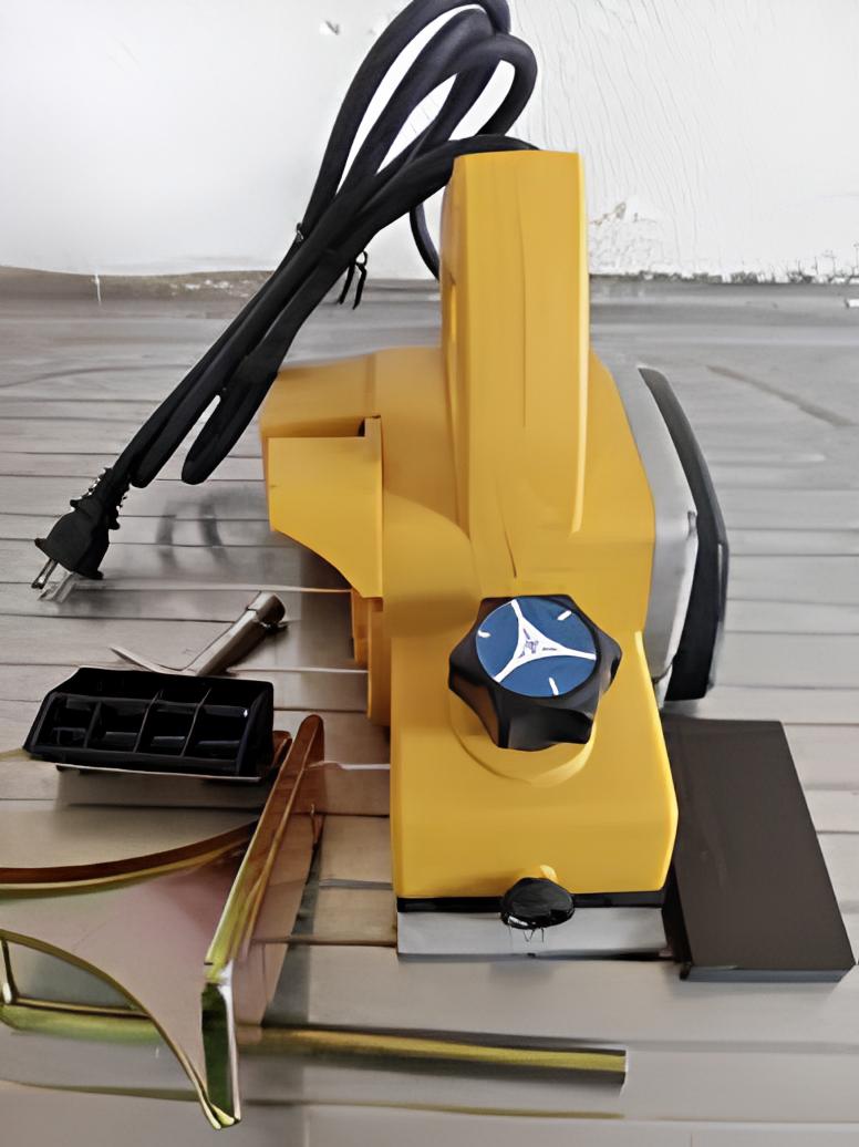 Cepillo Eléctrico Dewalt 550W – Potente y Preciso para Carpintería | Cepillo de Madera con 17,000 RPM